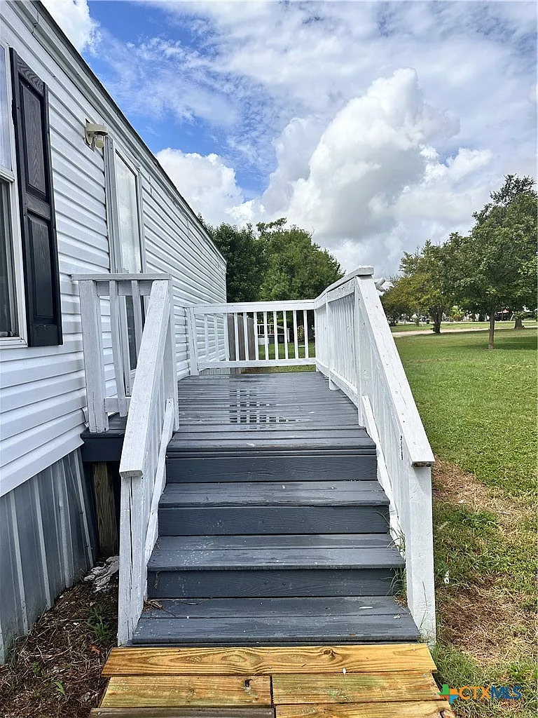 3 bed, 2.0 bath, 1120 sqft, $1,650 — Photo 3