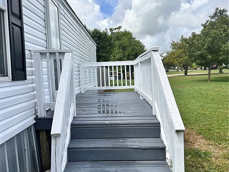 208 Picasso Dr — Photo 3