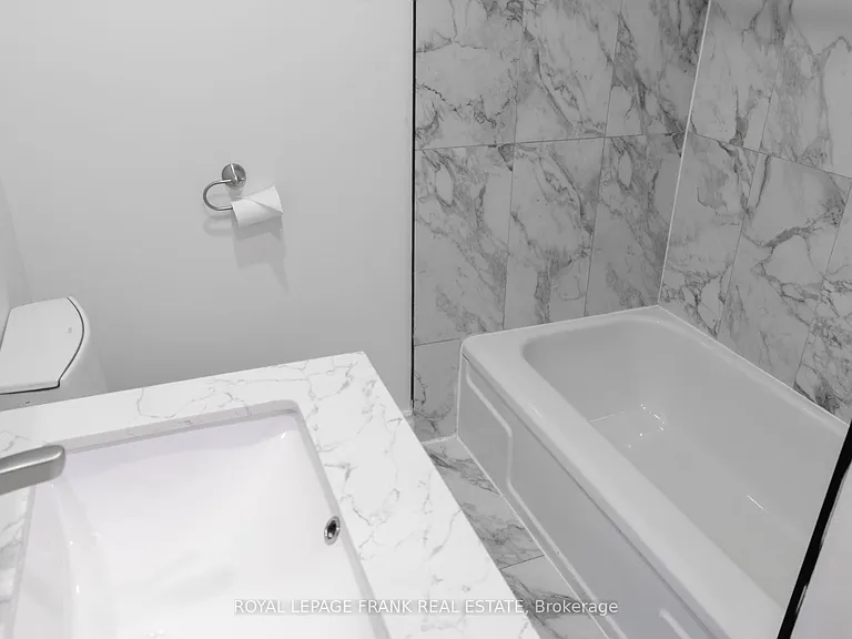 88 Mary St W #3 — Photo 12