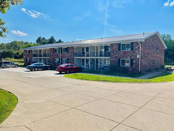2nd image of 1111 N Elm St APT Q