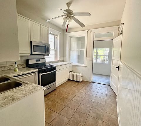 4th image of 1418 W Olive Ave Unit 3