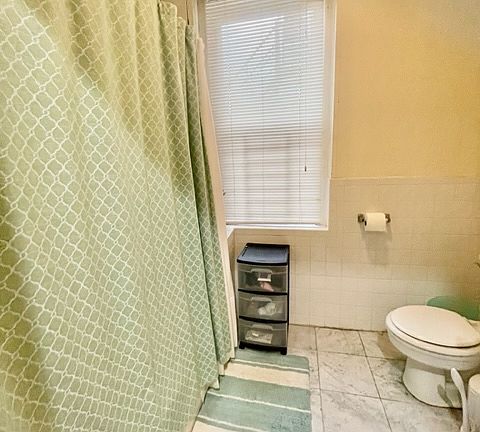 5th image of 1406 Beacon St APT 2