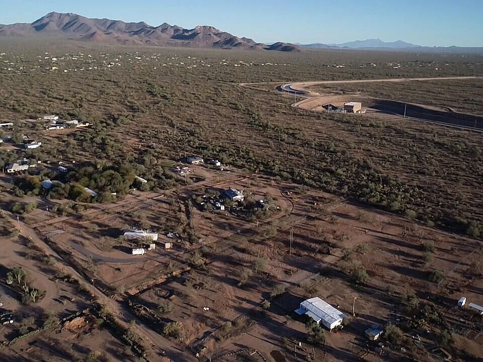 1st image of 13225 W El Lobo Rd