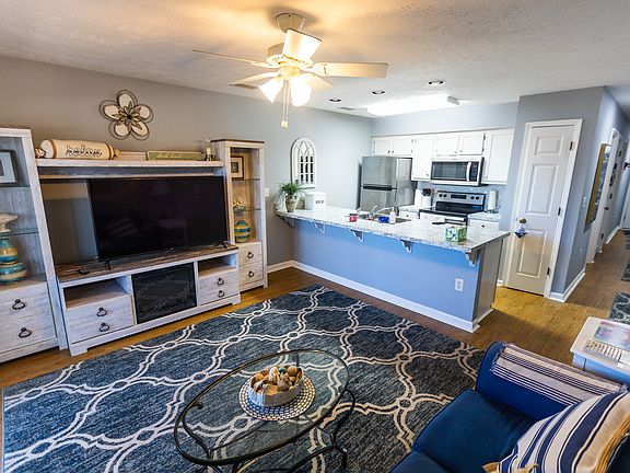 2nd image of 4266 Pinehurst Cir Unit T5