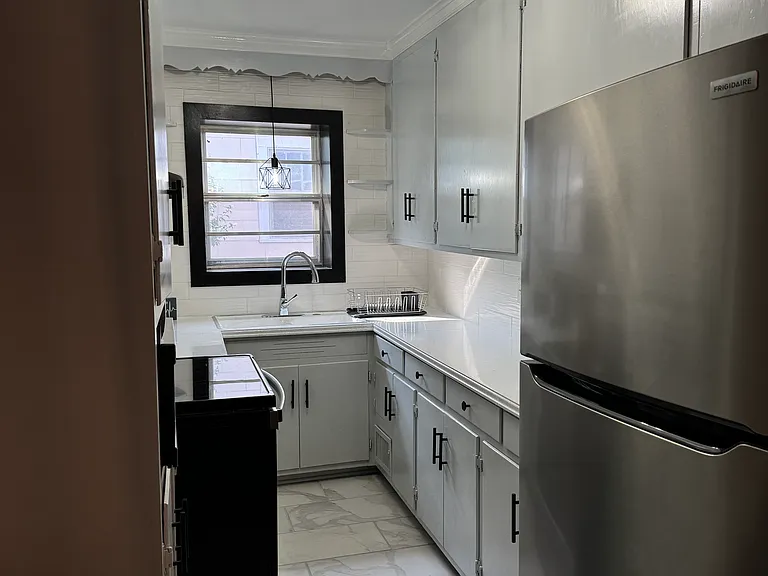 26th Ave S — Photo 5