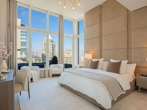 249 East 62nd Street image 8 of 30