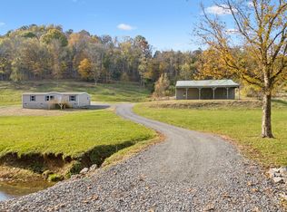 825 Gaulden Hollow Rd, Lafayette, TN 37083