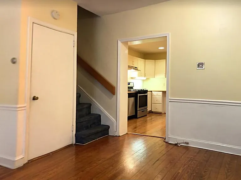 752 N Taylor St — Photo 4
