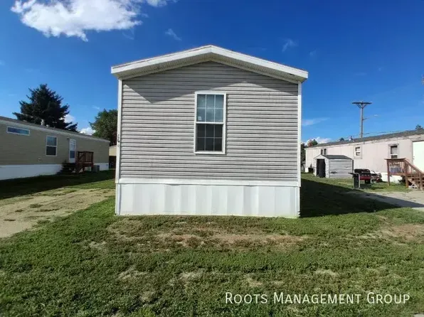 C4 Meadows Ct #C4, Alliance, NE 69301