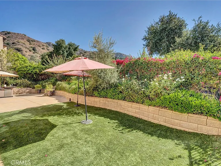 510 E Viewcrest Dr — Photo 49