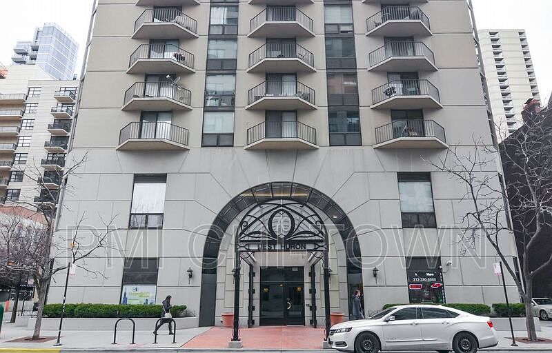 1st image of 70 W Huron St APT 807