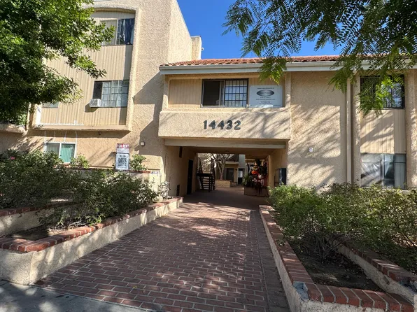 14432 Bledsoe St APT 103, Sylmar, CA 91342