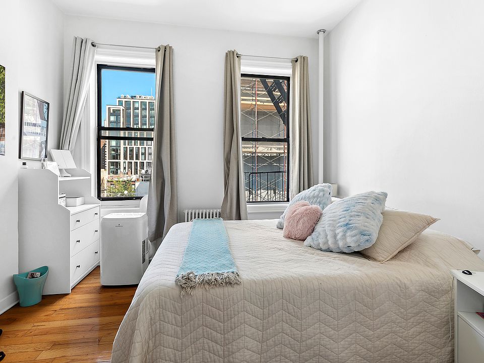 1st image of 262 W 22nd St APT 18