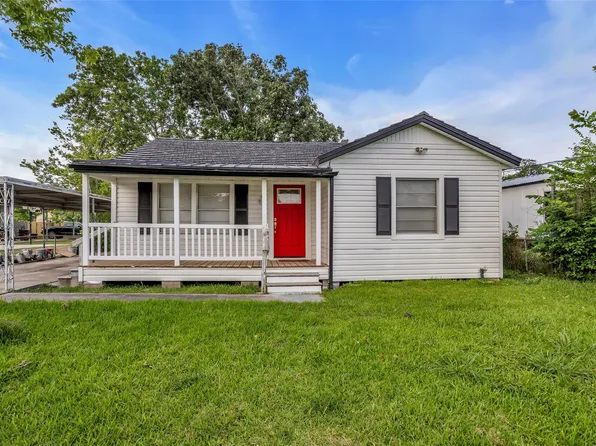 2427 Hodges St, Baytown, TX 77521