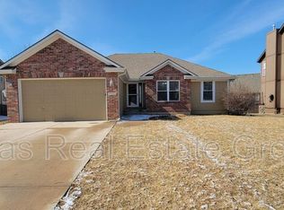 3912 SW Evergreen Ln, Lees Summit, MO 64082