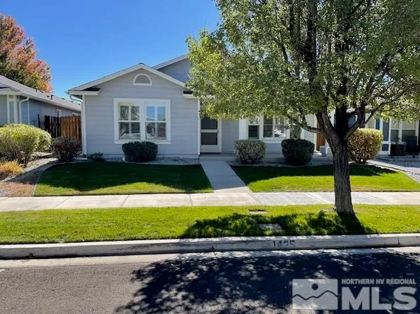 1425 Honey Locust Ave, Gardnerville, NV 89410