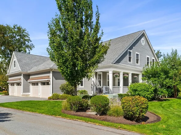 45 Woodmere Dr #45, Milton, MA 02186