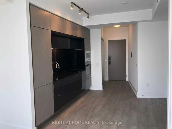 10 York St, Toronto, ON