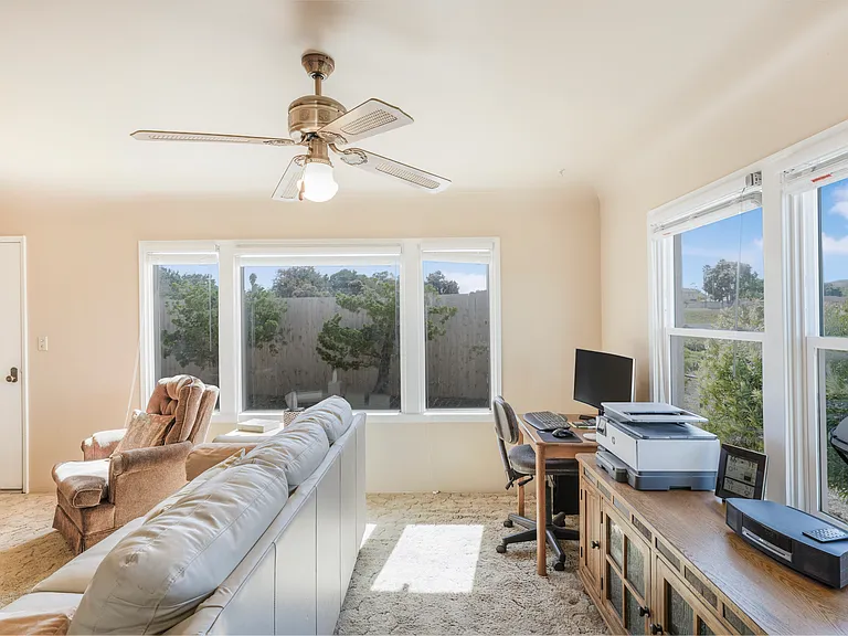 4807 Foxenwood Ln — Photo 4