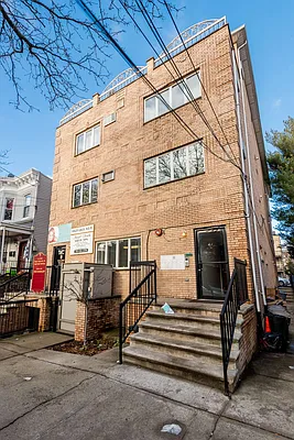 Sold by Elite Connect Real Estate | media 17