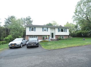 32 Townline Rd, Nanuet, NY 10954