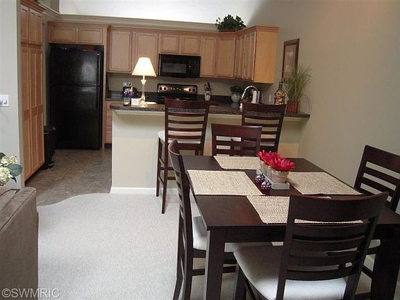 4th image of 6697 Passons Ct SE