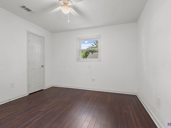 4th image of 30682 Anderson Dr