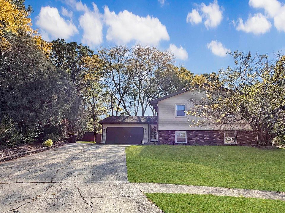 1st image of 2041 Winchester Dr