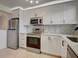 4640 W Lucerne Lakes #302, Lake Worth, FL 33467