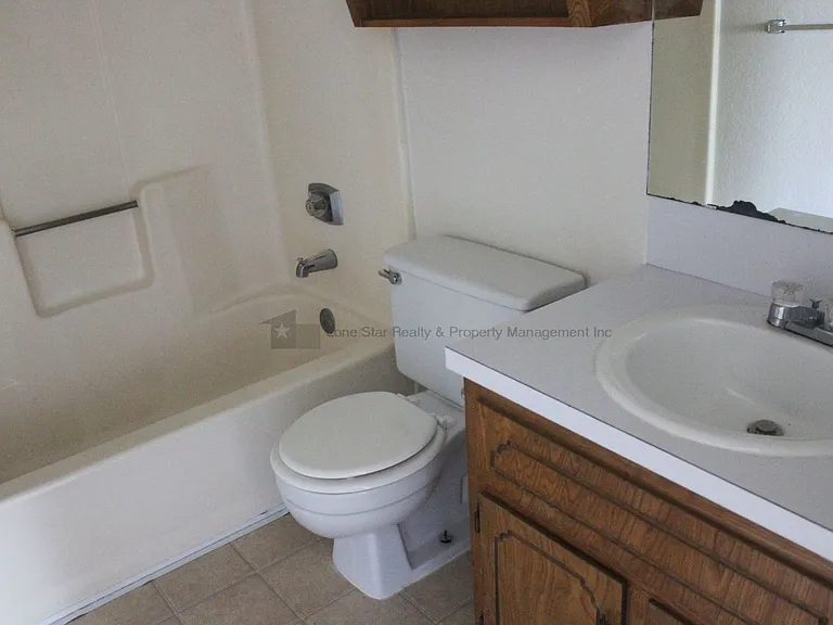 1704 Bundrant Dr — Photo 11
