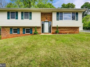 202 Lincoln Ln, Sykesville, MD 21784