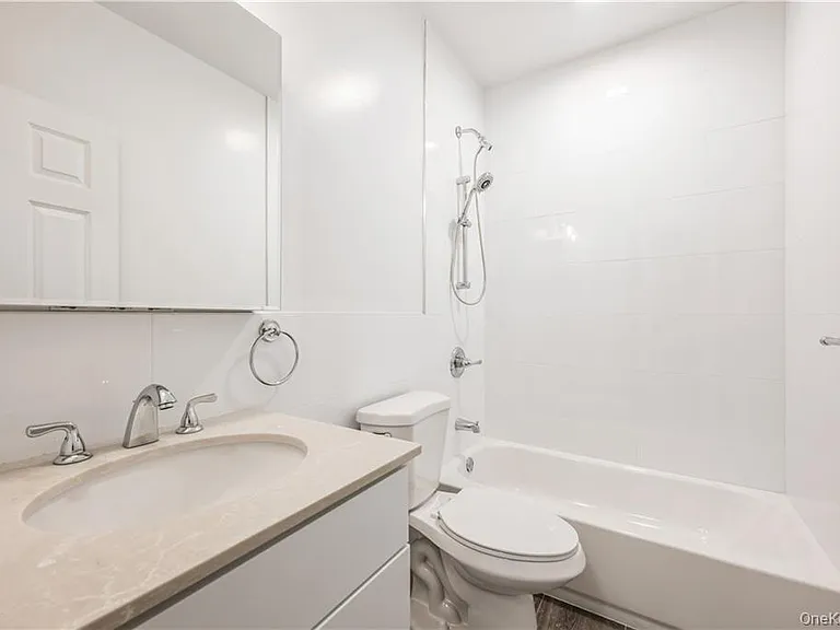 11 Park Ave E #11 — Photo 16