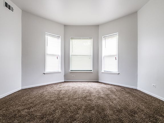 5th image of 5032 S Saint Lawrence Ave #5034-3