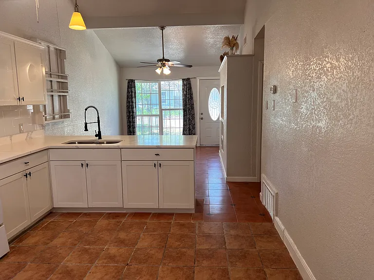 5936 Fairwood St — Photo 21