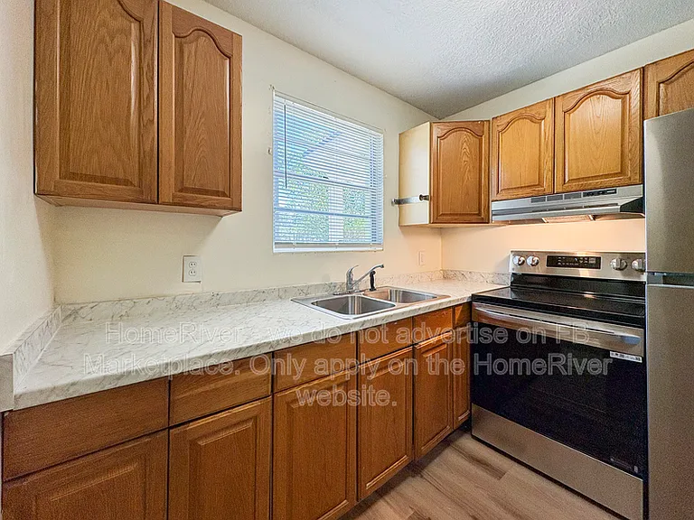 6715 Cotton Tail Ln — Photo 11