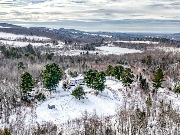 152 Couillard Road, Palermo, ME 04354