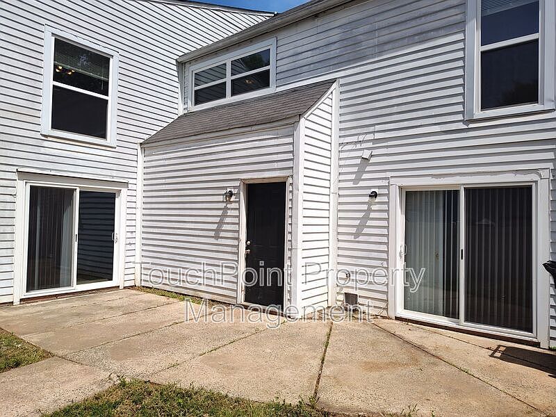 1st image of 7001 Stonington Ln