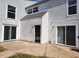 7001 Stonington Ln, Charlotte, NC 28227
