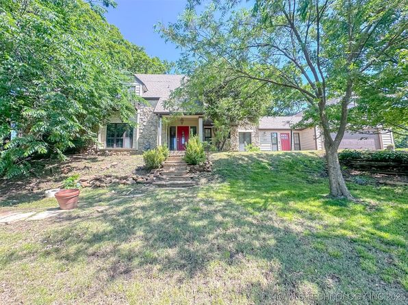 4411 E 72nd Pl, Tulsa, OK 74136