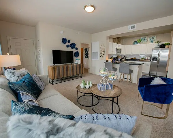Cedar Ridge Apartments — Photo 3