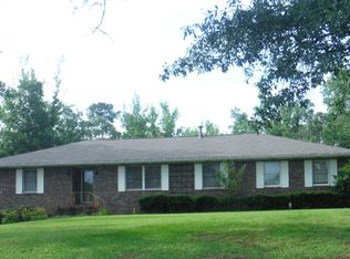 3925 Woodhaven Rd, Hoover, AL 35244