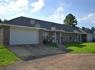 1040 Jennifers Pl, Pineville, LA 71360