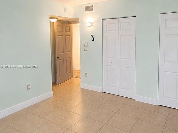 3rd image of 890 SW 129th Pl APT 210