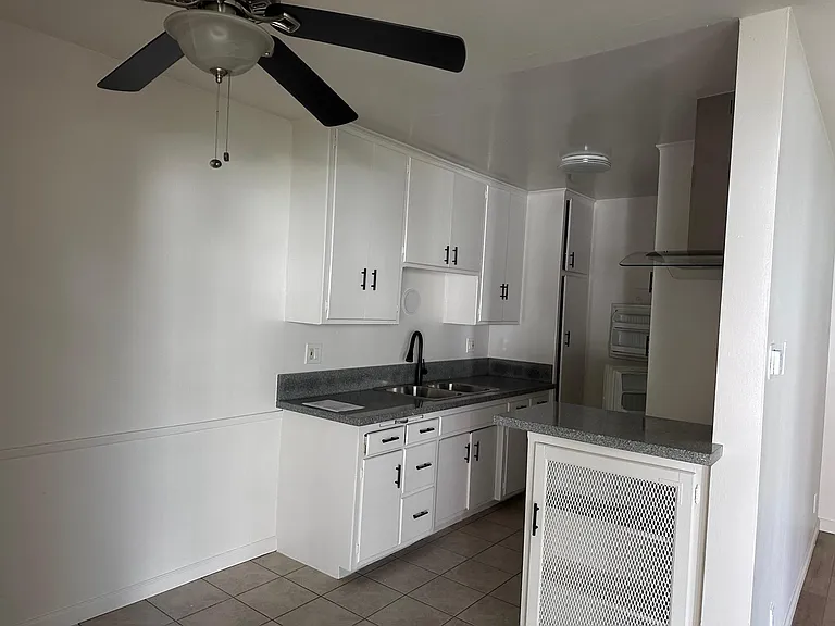 kitchen unit 9