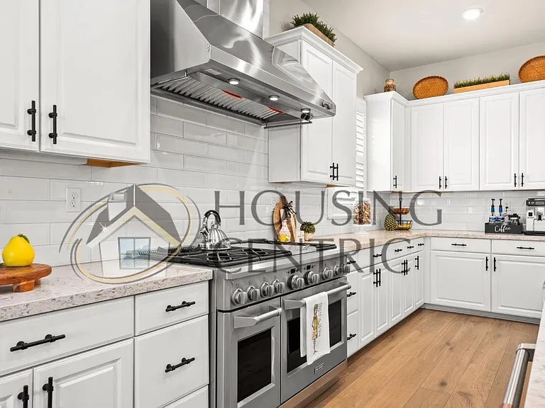 3061 Calypso Cir — Photo 24
