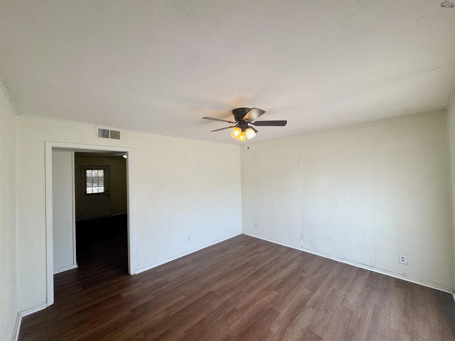 1 bed, 1.0 bath, 698 sqft, $750 — Photo 4