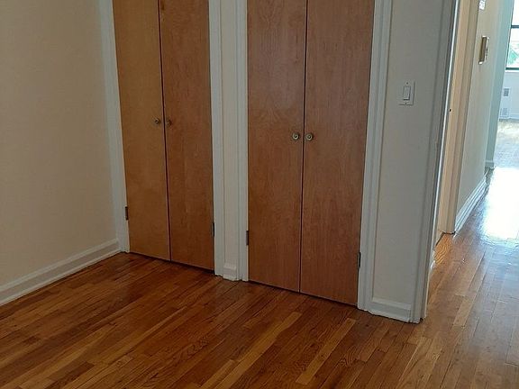 5th image of 405 E 82nd St APT 5F