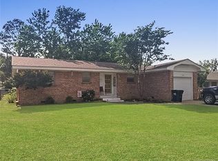 929 N Linda Ave, Ada, OK 74820