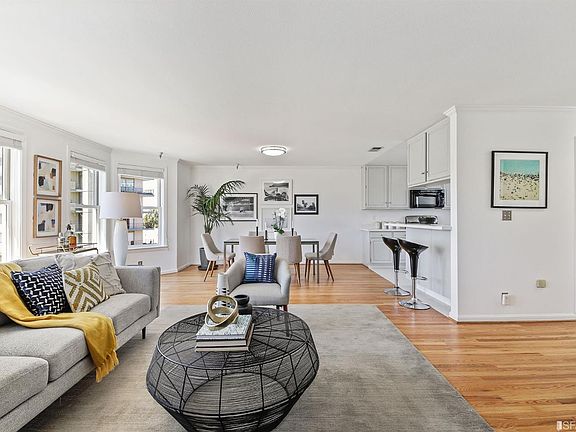 5th image of 3058 Polk St