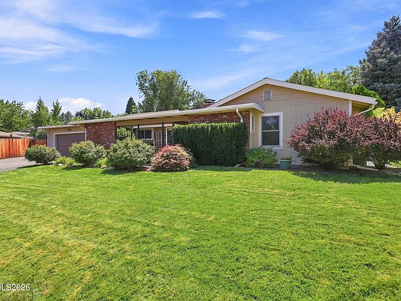 3rd image of 13090 Stoney Brook Ct